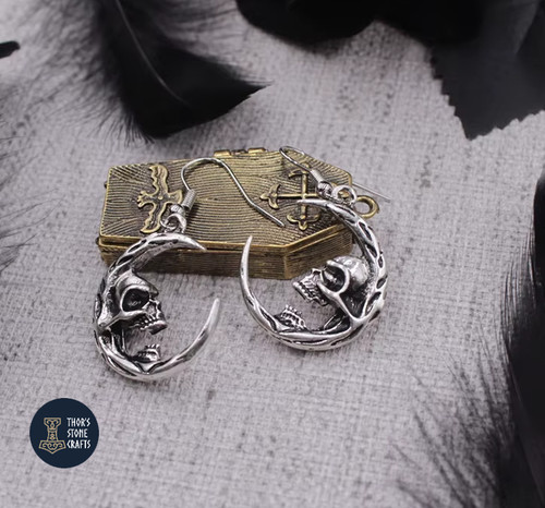 Gothic skull earrings - gothic,