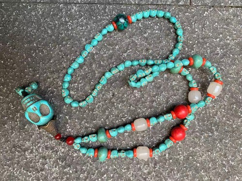 Tibetan skull beads large - skull, w/large